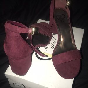 143 girl open-toe synthetic burgundy heels.